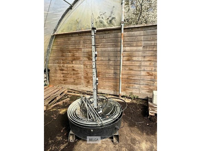 2 piramide bloembakken - afbeelding 1 van  1