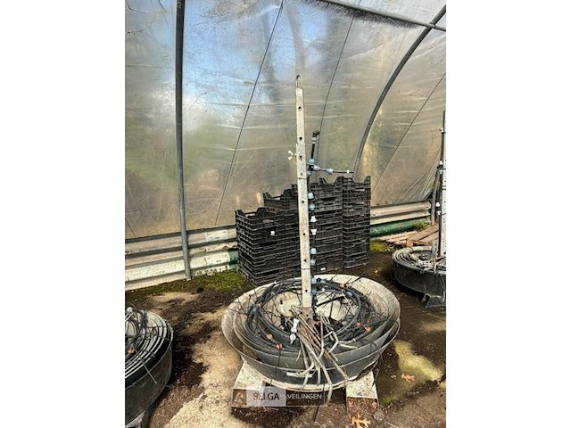 2 piramide bloembakken - afbeelding 1 van  1