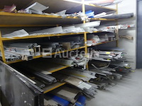 2 planken met niet-verwijderbare profielen - afbeelding 1 van  4