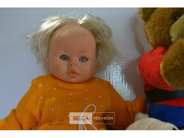 2 popjes en 2 bereb (licht beschadigd) - afbeelding 2 van  2