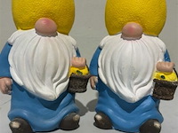 2 porseleinen kabouters hoogte 35cm