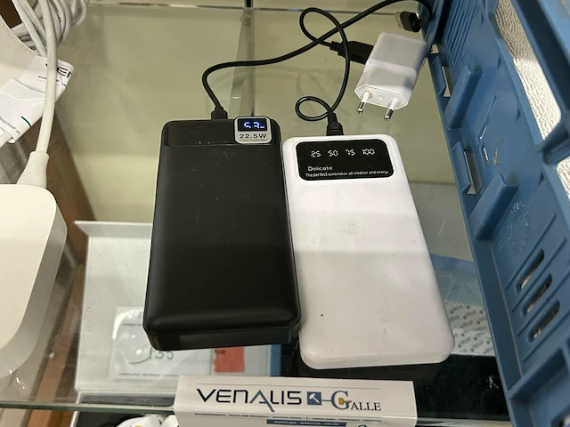 2 powerbanks - afbeelding 1 van  3