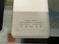 2 powerbanks - afbeelding 3 van  3
