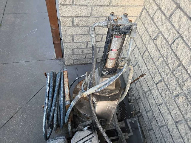 2 professionele wegenbelijningsmachines – wolters & mmc – honda gx270 / vanguard - afbeelding 10 van  14