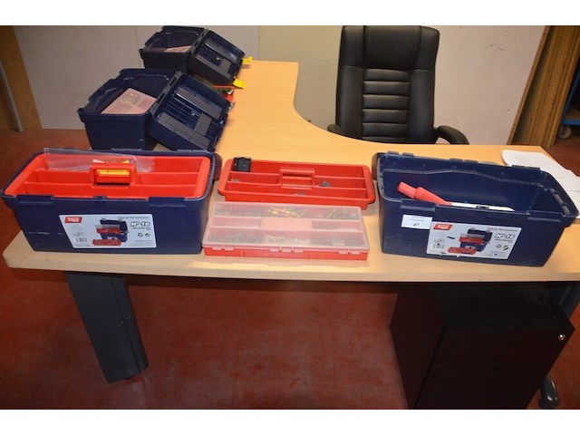 2 pvc gereedschapkisten fayg, pvc vakkendoos met koppelstukken, 2 vulkan lokring krimptangen (b425) - afbeelding 5 van  8
