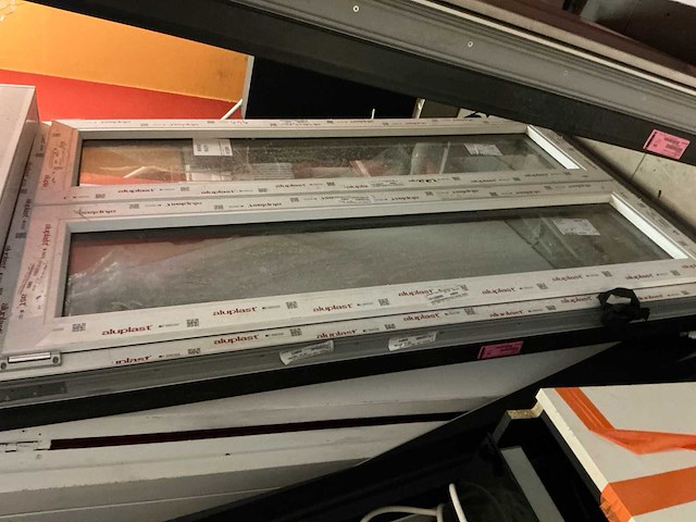 2 pvc ramen en 1 deur - afbeelding 16 van  21