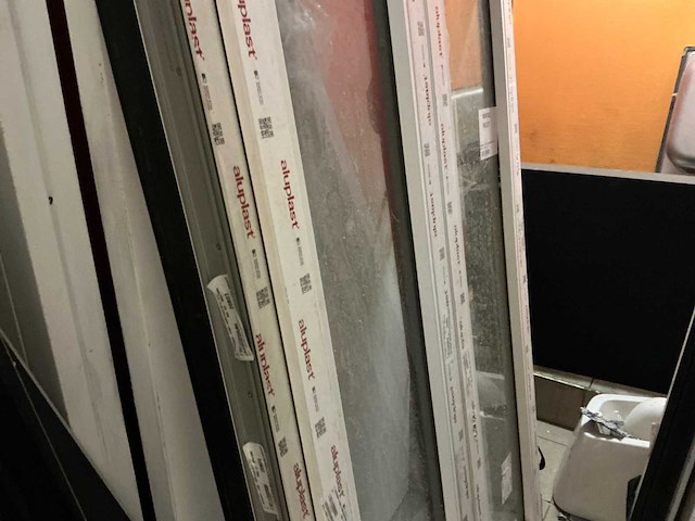 2 pvc ramen en 1 deur - afbeelding 19 van  21