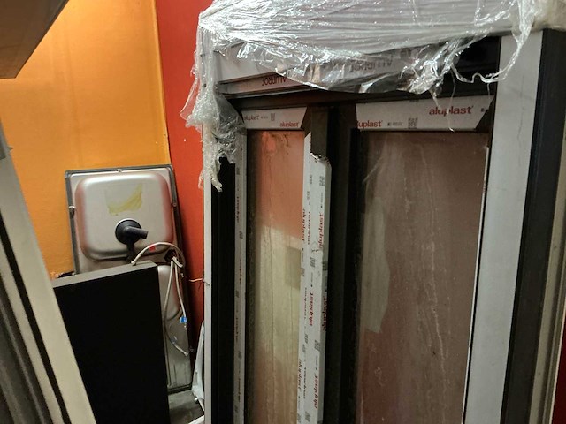 2 pvc ramen en 1 deur - afbeelding 21 van  21