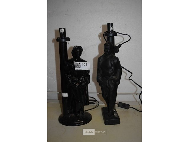 2 retro lampen ,man aan lichtpaal - afbeelding 1 van  4