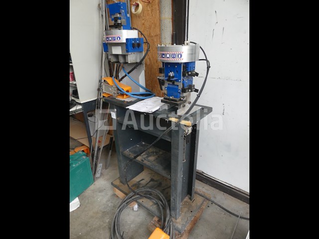 2 reynaerts chassis matrijzen - afbeelding 4 van  7