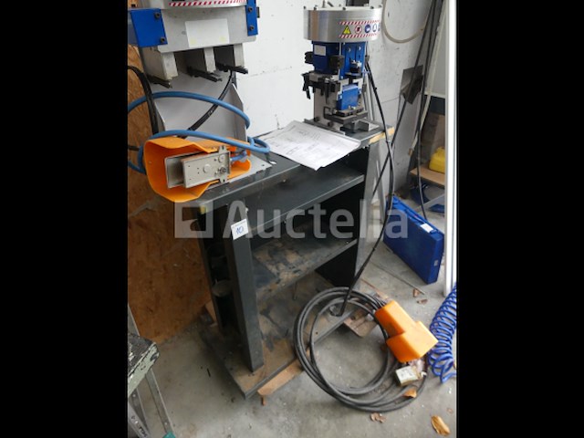 2 reynaerts chassis matrijzen - afbeelding 6 van  7