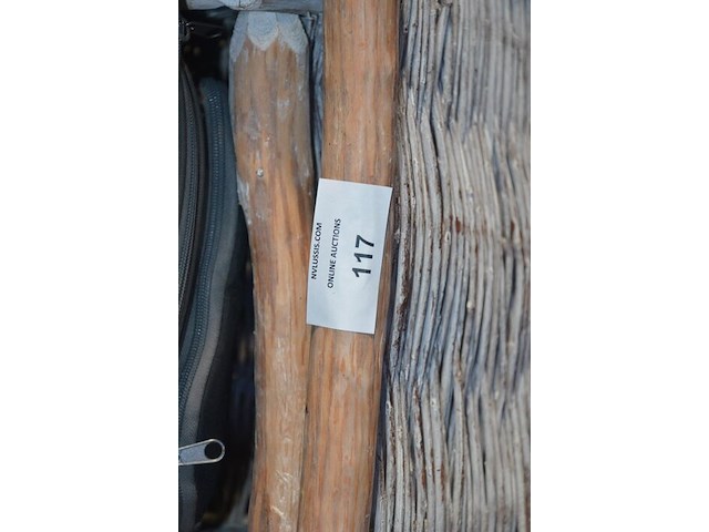 2 rieten manden, darts board, thermostaat vaillant sensohome - afbeelding 3 van  6