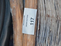 2 rieten manden, darts board, thermostaat vaillant sensohome - afbeelding 3 van  6