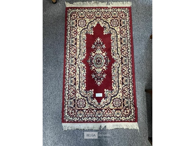 2 rode tapijten - afbeelding 1 van  5