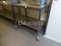 2 roestvrijstalen tafels - afbeelding 2 van  5