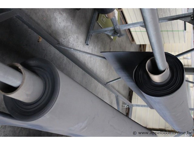 2 rolelementen inhoudende dakbekleding - afbeelding 2 van  2