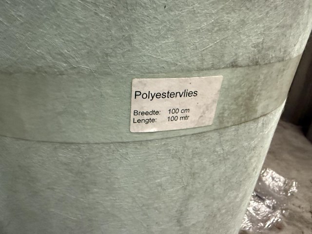 2 rollen polystervlies - afbeelding 2 van  4