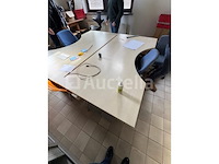 2 ronde uitsneden tafels - afbeelding 2 van  2