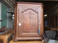 2 rustieke houten kasten (010871-029)