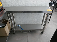 2 rvs werktafels - afbeelding 1 van  5