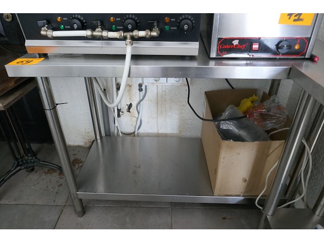 2 rvs werktafels - afbeelding 4 van  5