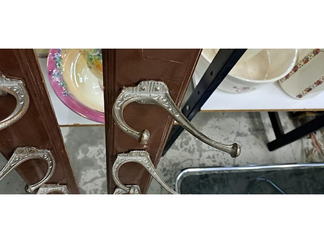 2 schoolwandkapstokken - afbeelding 2 van  2