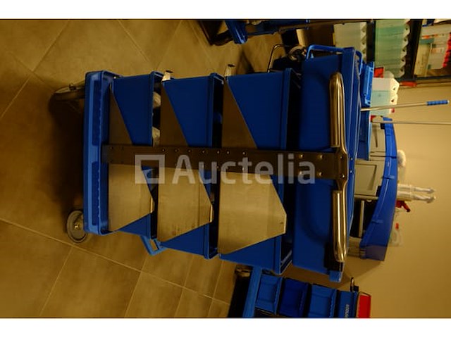2 schoonmaakwagens - afbeelding 4 van  6