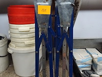 2 schragen - afbeelding 1 van  2