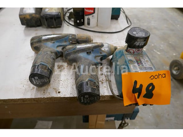 2 schroefmachines makita - afbeelding 1 van  3
