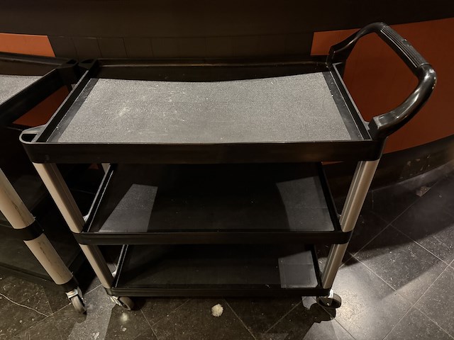 2 serveertrolleys - afbeelding 3 van  4