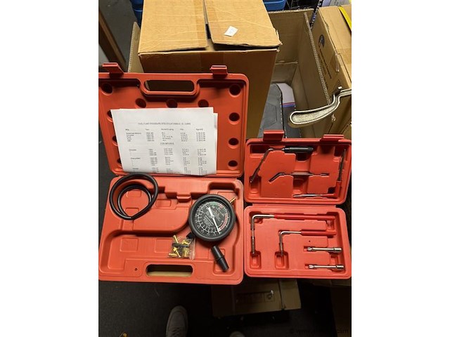 2 set speciaalgereedschap auto - afbeelding 1 van  3