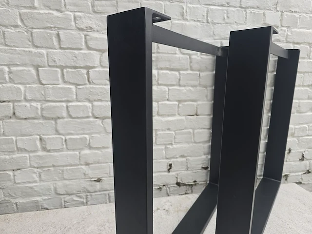 2 sets van 2 u poten in zwart metaal 77x74cm (nieuw in doos) - afbeelding 2 van  9