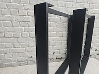 2 sets van 2 u poten in zwart metaal 77x74cm (nieuw in doos) - afbeelding 2 van  9