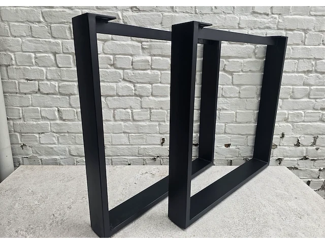 2 sets van 2 u poten in zwart metaal 77x74cm (nieuw in doos) - afbeelding 1 van  9