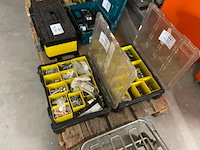 2 sorteerbakken met inhoud - afbeelding 1 van  4