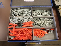 2 sorteerkoffertjes inh diverse pluggen - afbeelding 3 van  3