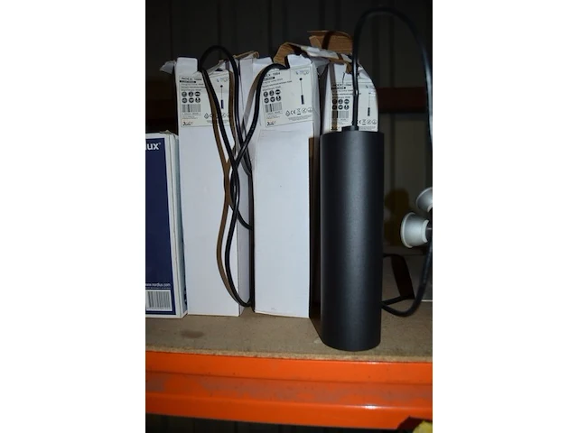 2 spots slv numinos s wit, 5 hanglampen, inox plafondlamp 4 lichtpunten, bureellamp led, tuinlamp led slv led spike - afbeelding 4 van  8