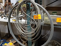 2 staalkabels - afbeelding 1 van  1