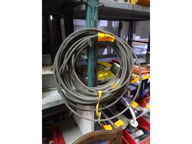 2 staalkabels - afbeelding 1 van  1