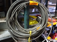 2 staalkabels - afbeelding 1 van  1