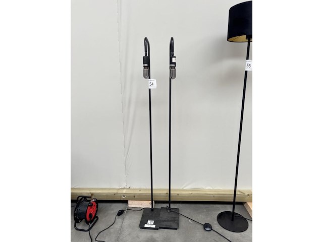 2 staande lampen - afbeelding 1 van  2