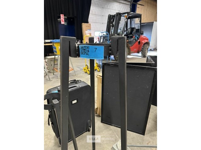 2 staanders - afbeelding 3 van  4