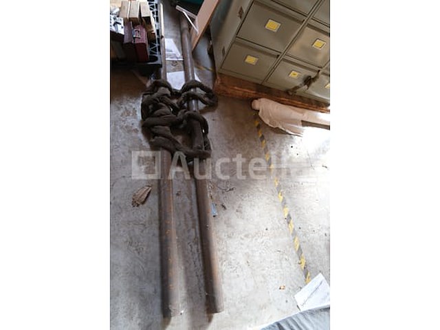 2 stalen staven met volledige diameter 8 cm - afbeelding 2 van  3