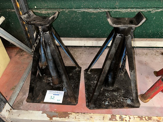 2 steunen - afbeelding 1 van  3