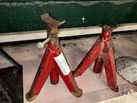 2 steunen - afbeelding 1 van  2