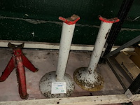 2 steunen - afbeelding 1 van  3