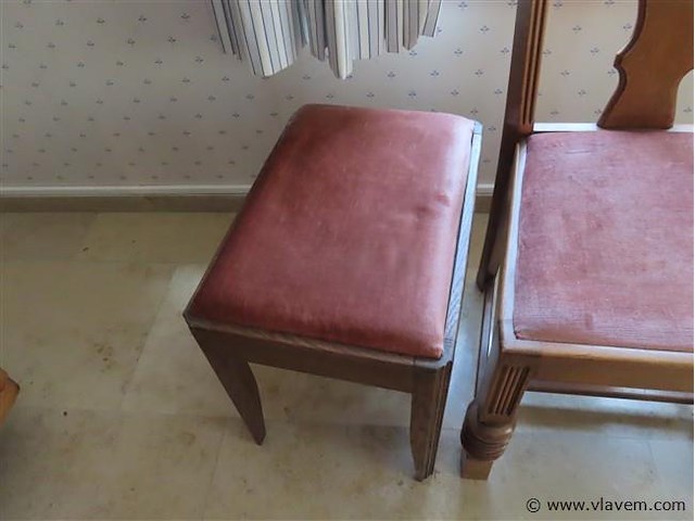 2 stoelen en bankje - afbeelding 3 van  3