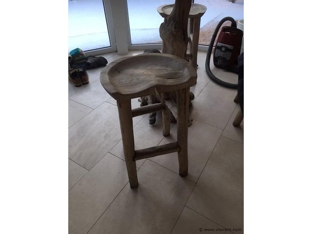 2 stoelen (passend bij boomstamtafels) - afbeelding 1 van  2
