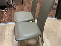 2 stoelen - afbeelding 2 van  6