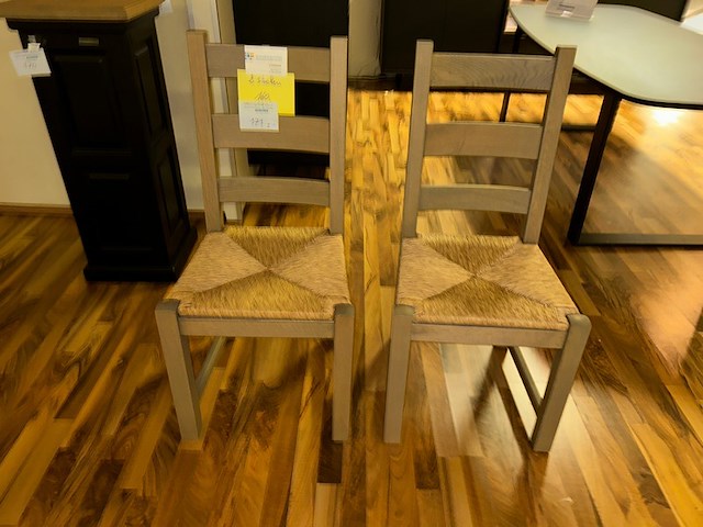 2 stoelen - afbeelding 1 van  6